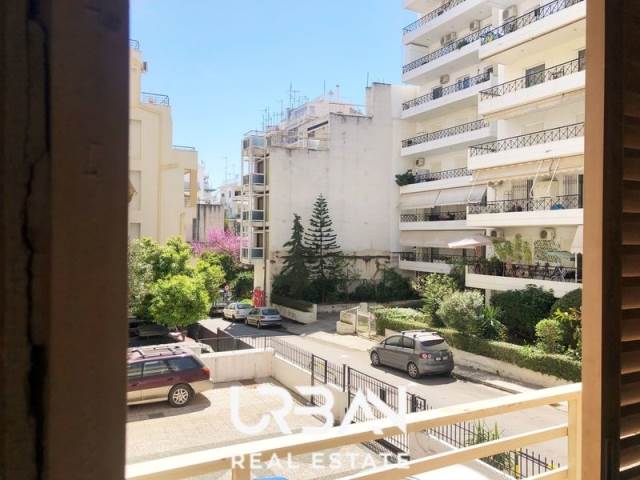 (Προς Ενοικίαση) Κατοικία Διαμέρισμα || Αθήνα Νότια/Παλαιό Φάληρο - 185 τ.μ, 9 Υ/Δ, 2.200€ 