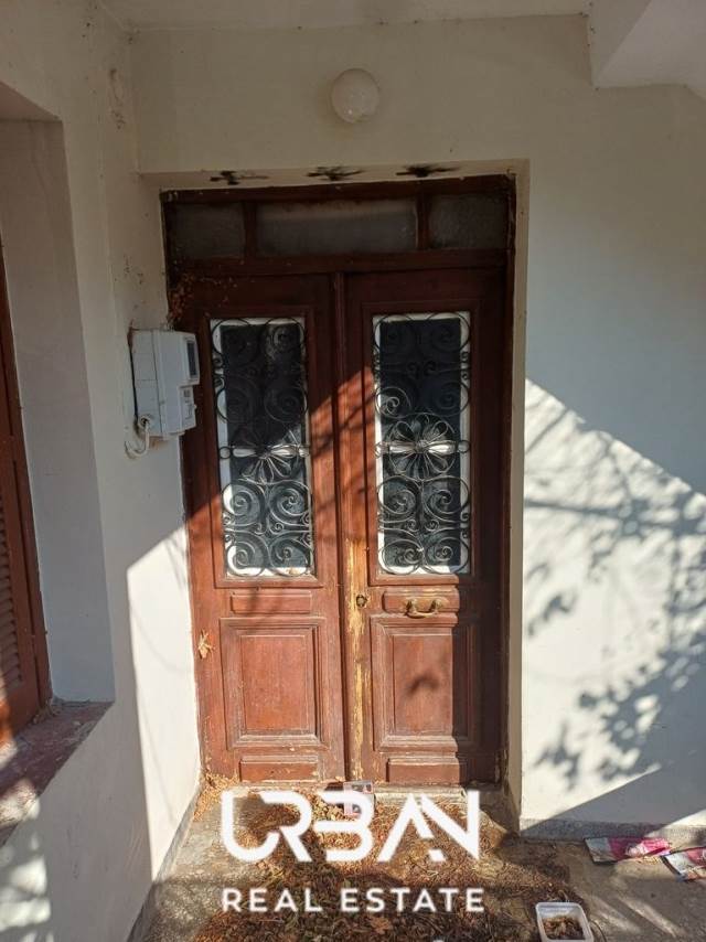 (For Sale) Residential Detached house || Lesvos/Mytilini - 233 Sq.m, 6 Bedrooms, 220.000€ 