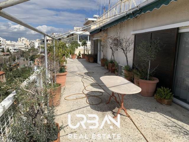 (For Sale) Residential Floor Apartment || Athens South/Palaio Faliro - 125 Sq.m, 2 Bedrooms, 380.000€ 